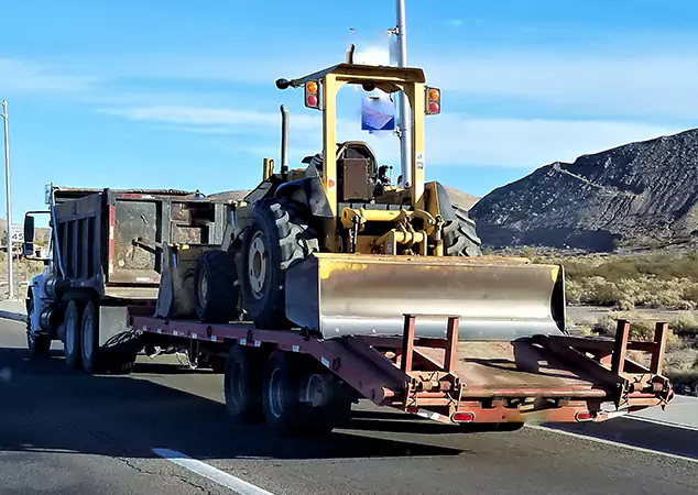 Why Choose Big Island Hauling Pros Over Other Heavy Equipment Shipping Companies?